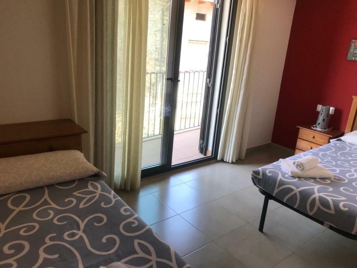 Apartaments Ca L'Albert Pobla de Segur Luaran gambar
