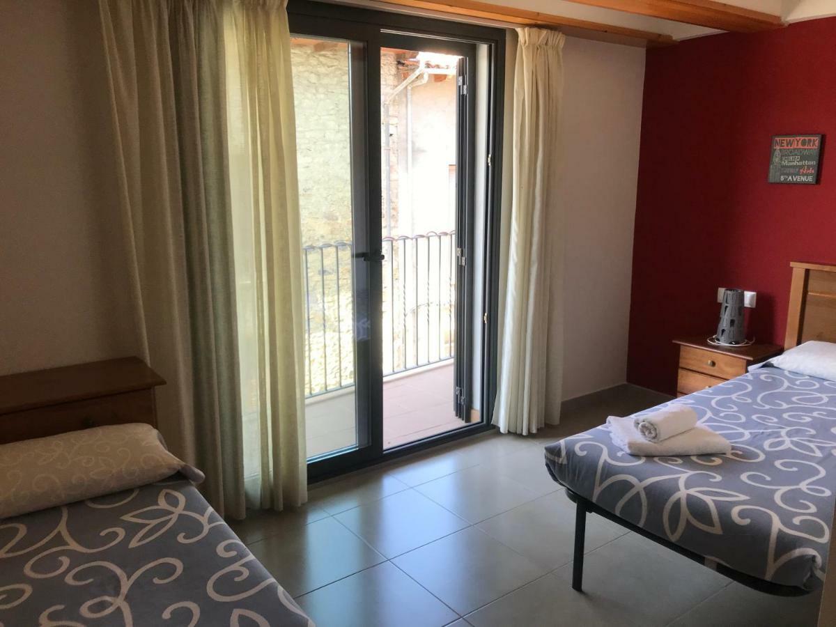 Apartaments Ca L'Albert Pobla de Segur Luaran gambar